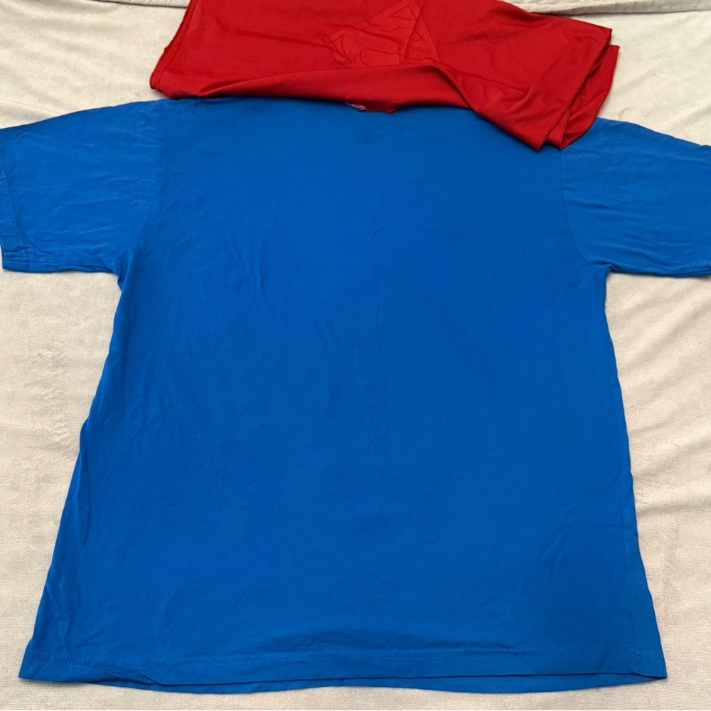 Superman Costume T Shirt With Removable Cape Adult XL Blue Red Cosplay Top - Picture 7 of 12